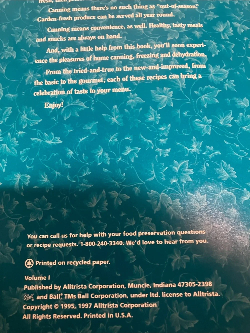 Ball Blue Book Guide to Home Canning, Feeezing, and Dehydration (VTG)